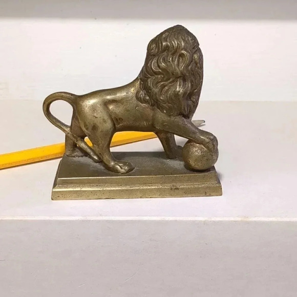 Brass  lion de waterloo - Picture 2 of 3